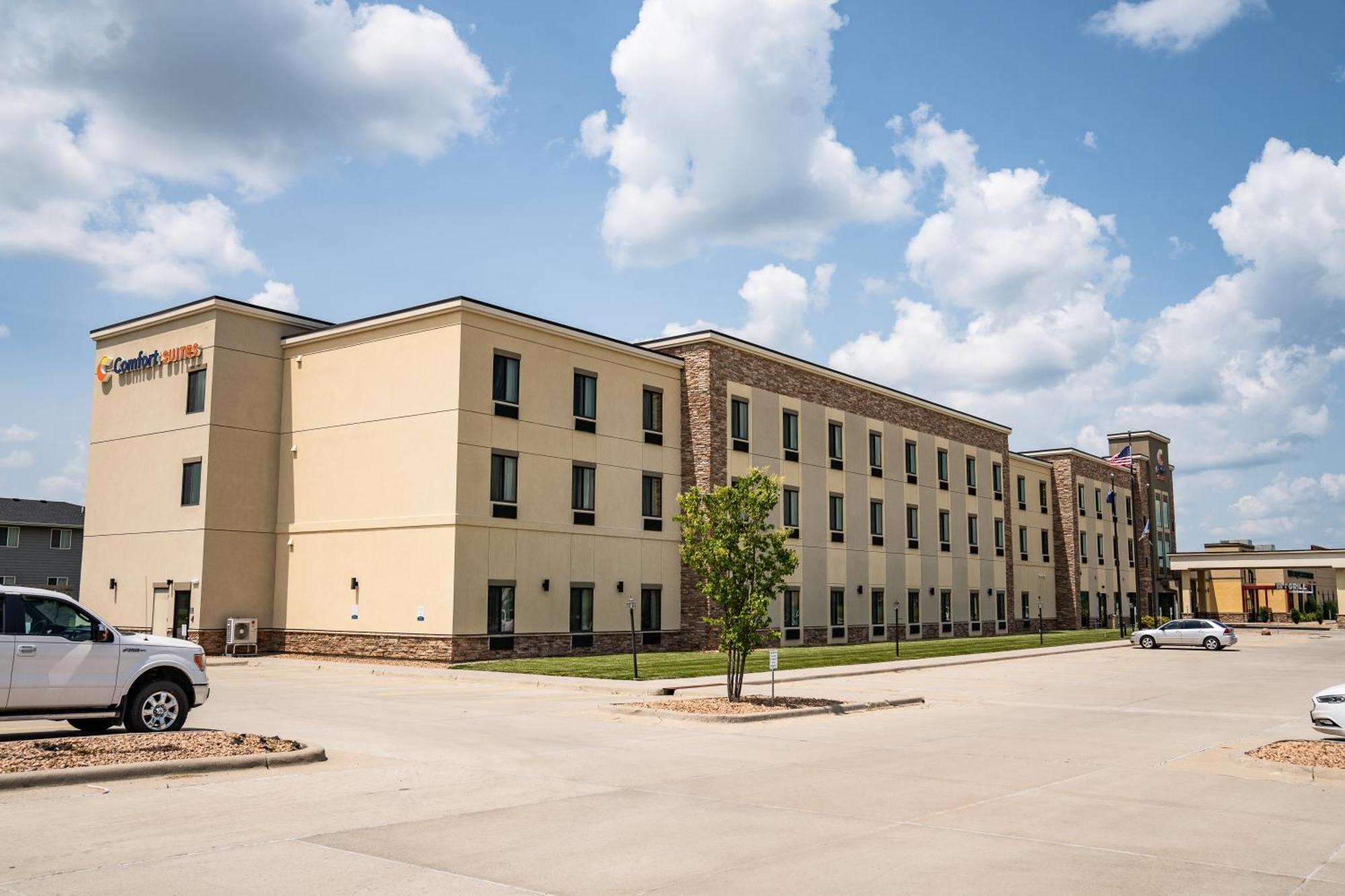 Comfort Suites University Brookings Exterior foto